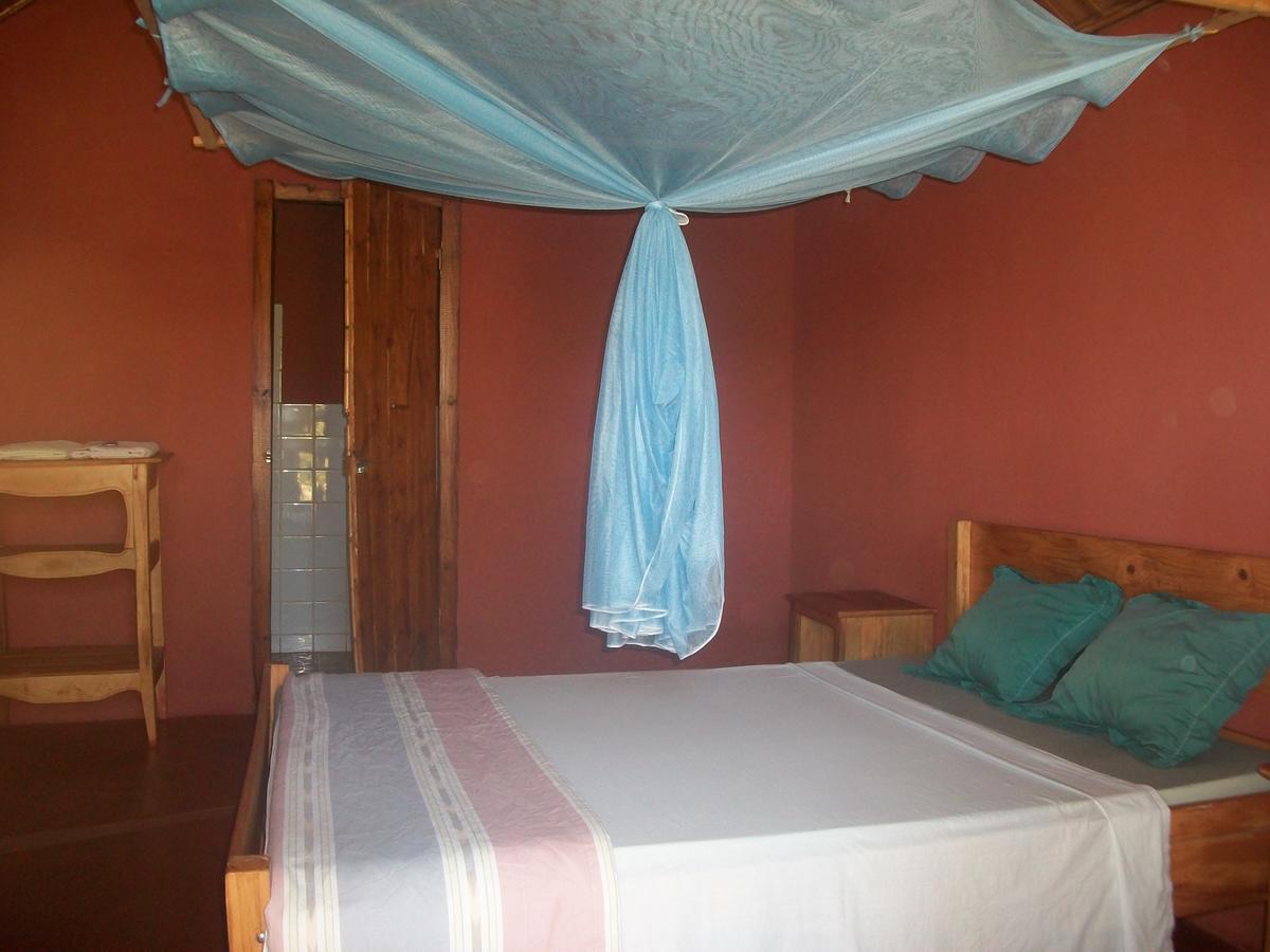 Itc Lodge Ranohira Buitenkant foto