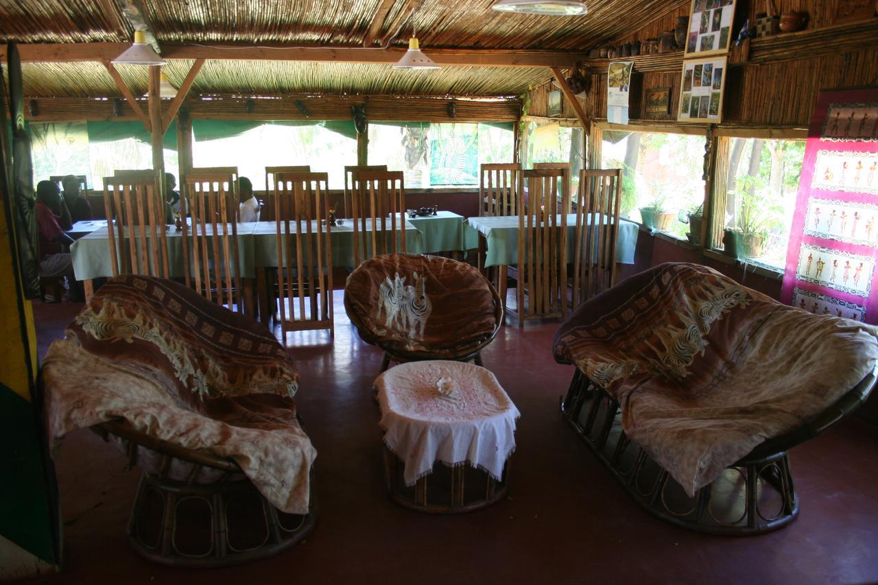 Itc Lodge Ranohira Buitenkant foto
