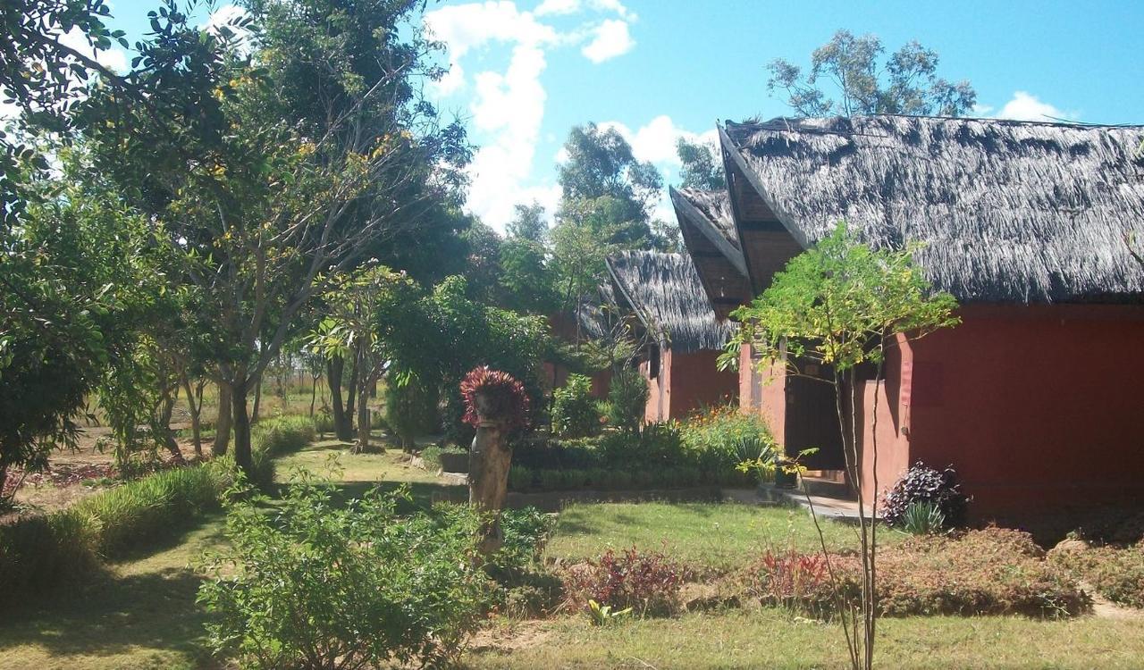 Itc Lodge Ranohira Buitenkant foto
