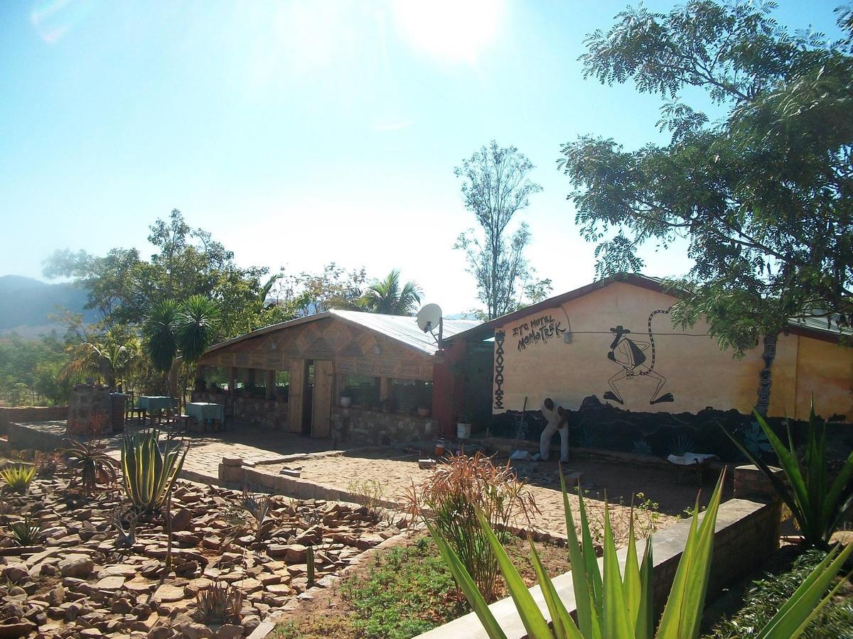 Itc Lodge Ranohira Buitenkant foto