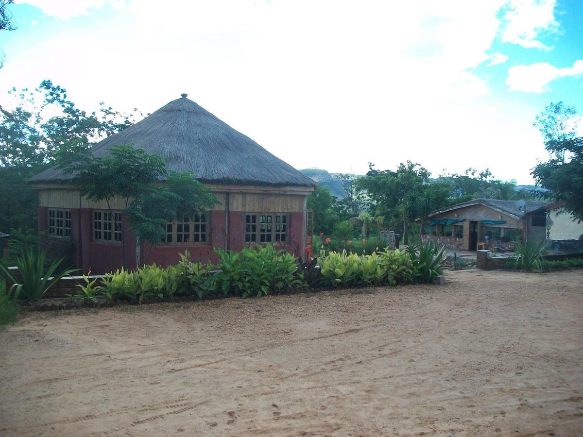 Itc Lodge Ranohira Buitenkant foto